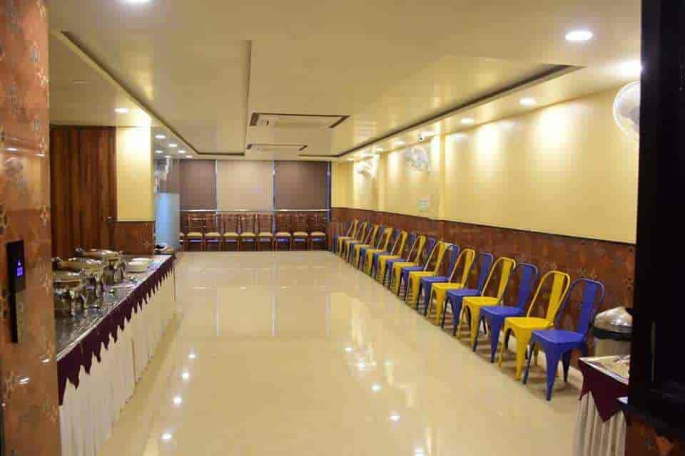 Chandra's Sweets & Restaurant in Ashoka Garden,Bhopal Best