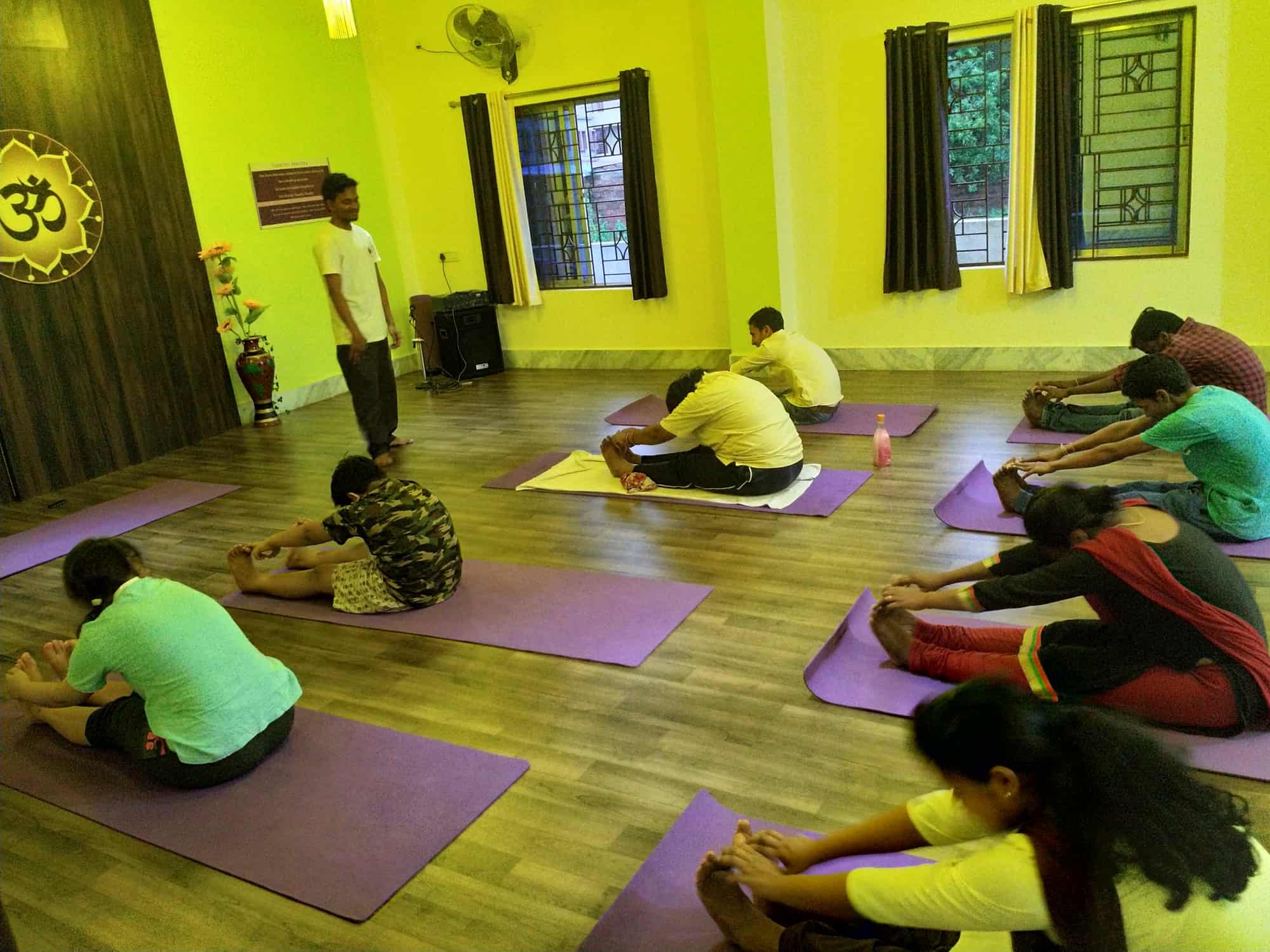 Top Yoga Classes In Kanan Vihar Best Online Yoga Classes Near Me top-yoga-classes-in-kanan-vihar-best-online-yoga-classes-near-me