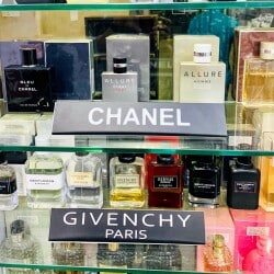 Perfume hut top near me