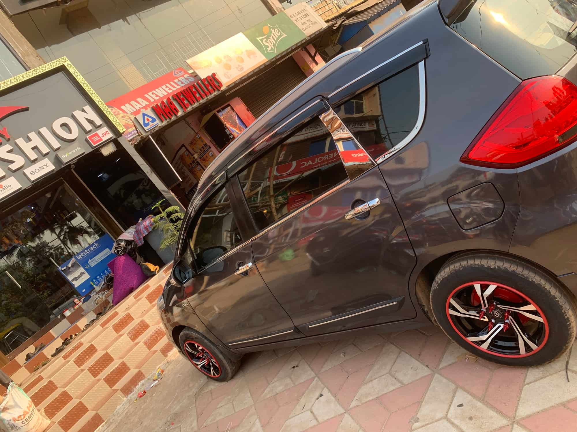 Highway Car Fashion in Palasuni,Bhubaneshwar Best FordCar Accessory