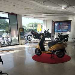 activa showroom bhuj