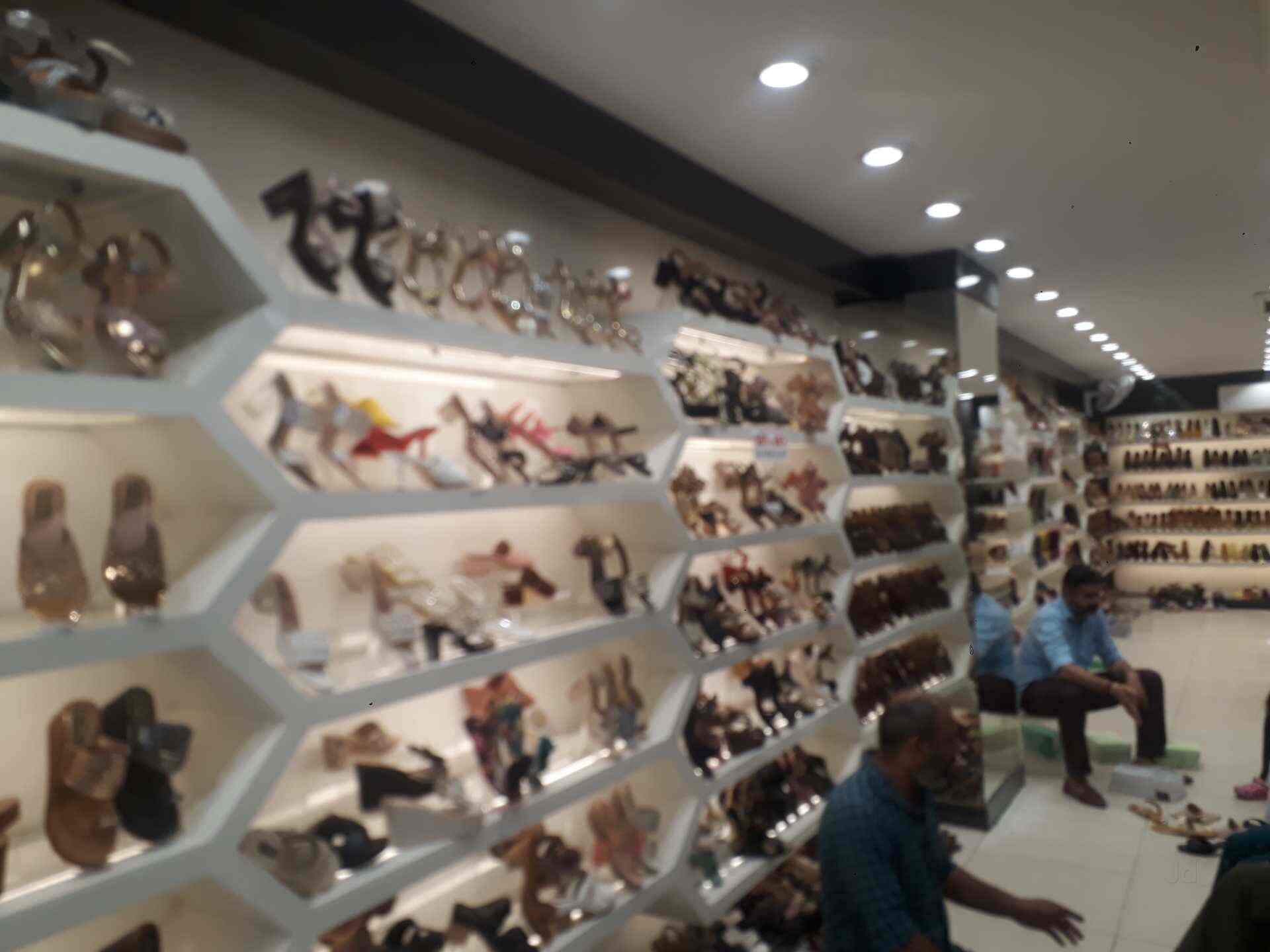 Top Sports Shoe Dealers in Chandigarh Sector 61 Phase 7 Best