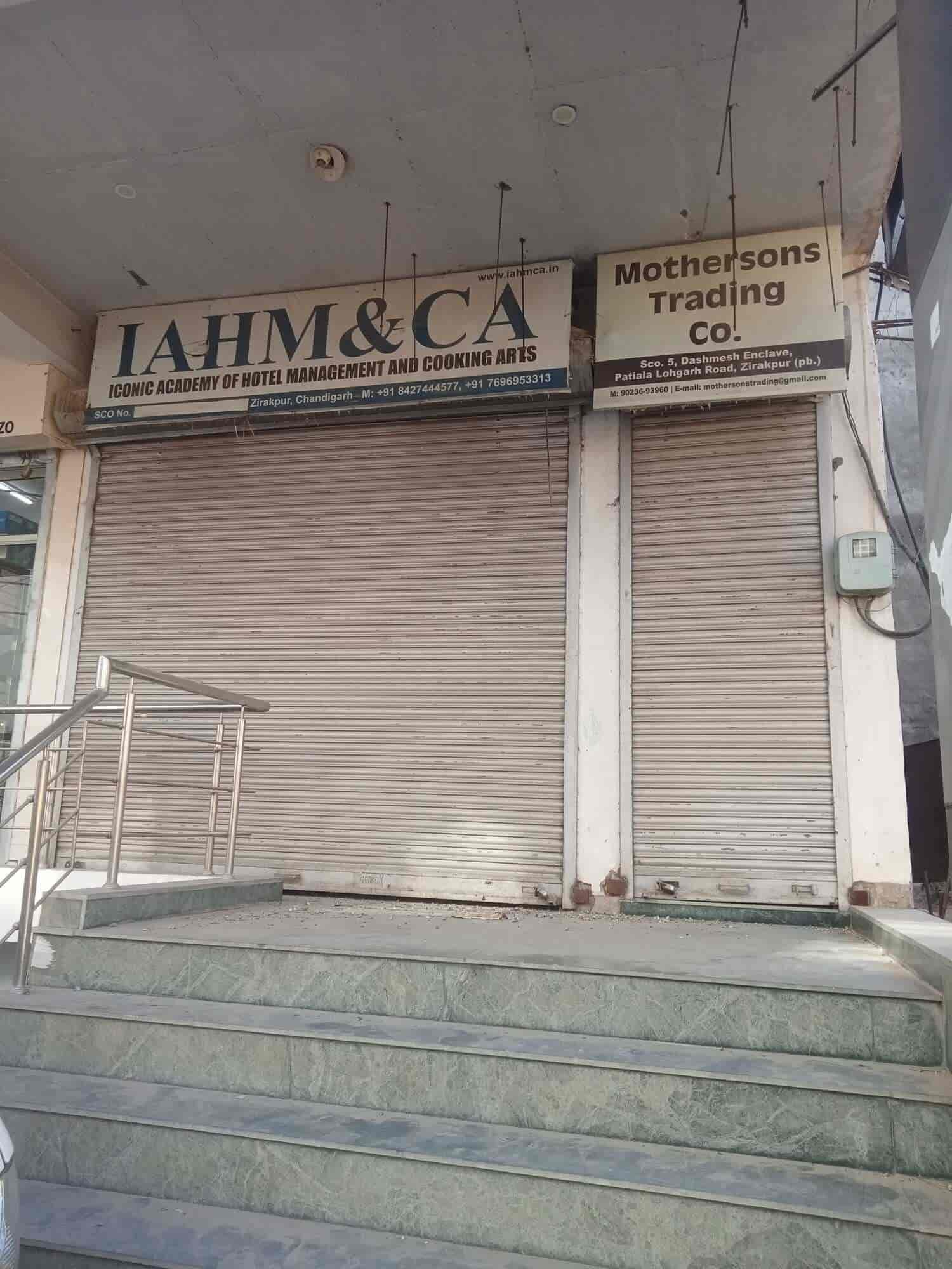 Iconic Academy Of Hospitality Management & Cooking Arts in Zirakpur Ho