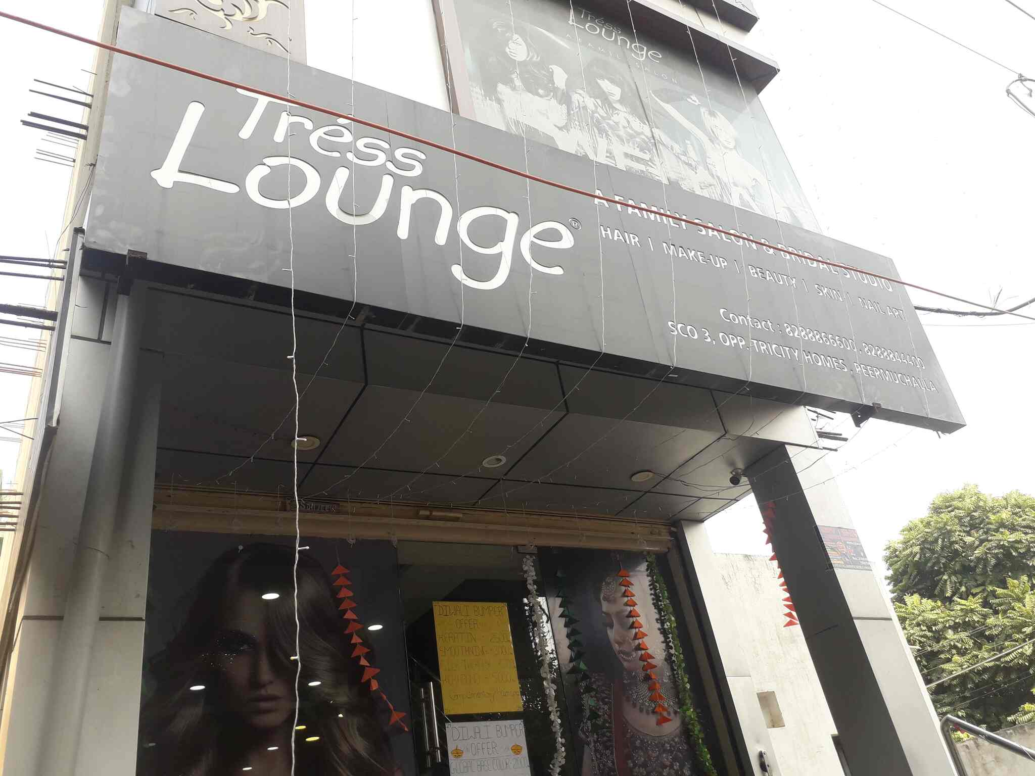 Find list of Tress Lounge Salons in Zirakpur City, Zirakpur near me