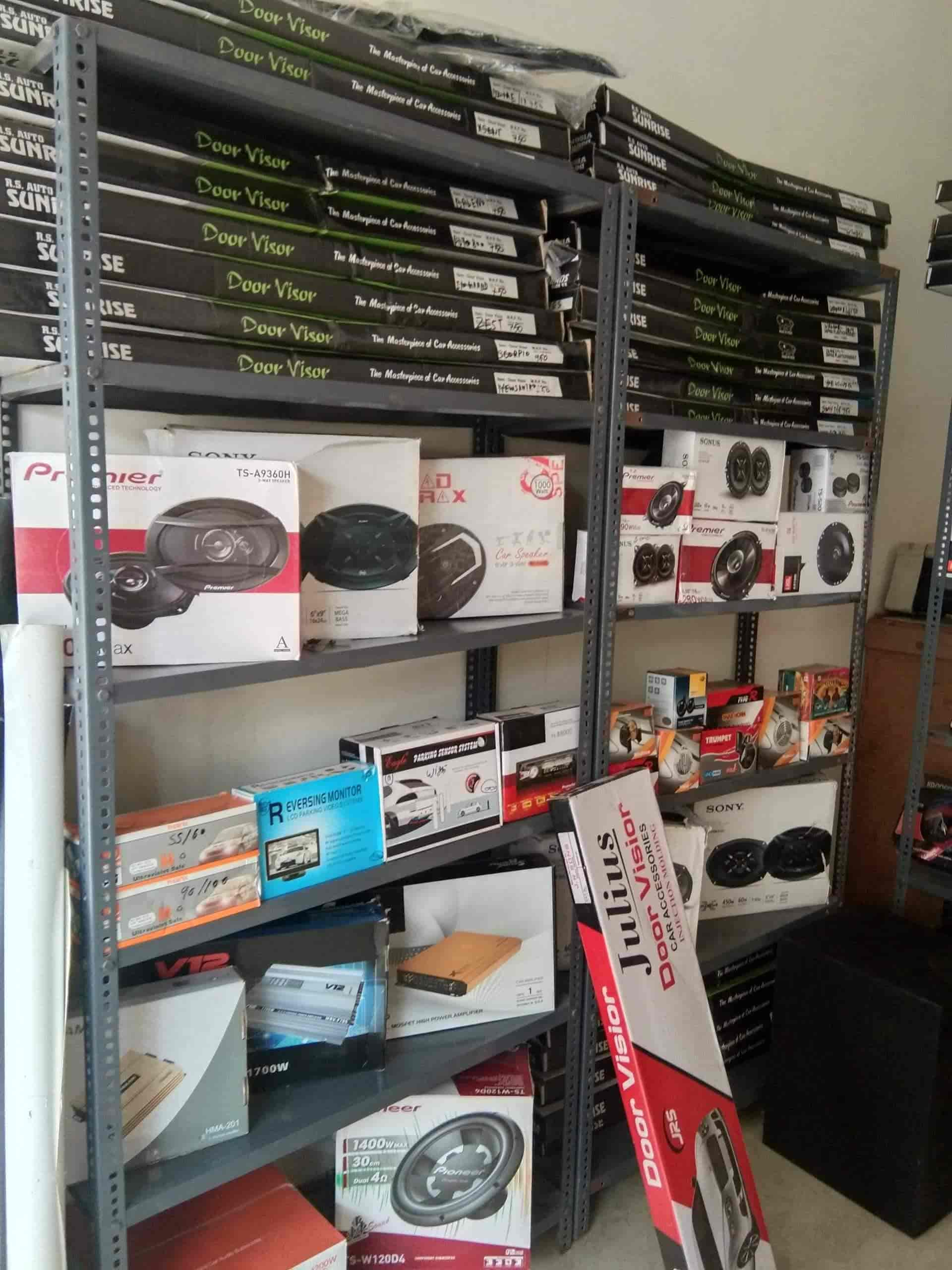 Car Zone in Lohgarh,Chandigarh Best Car Accessory Dealers in