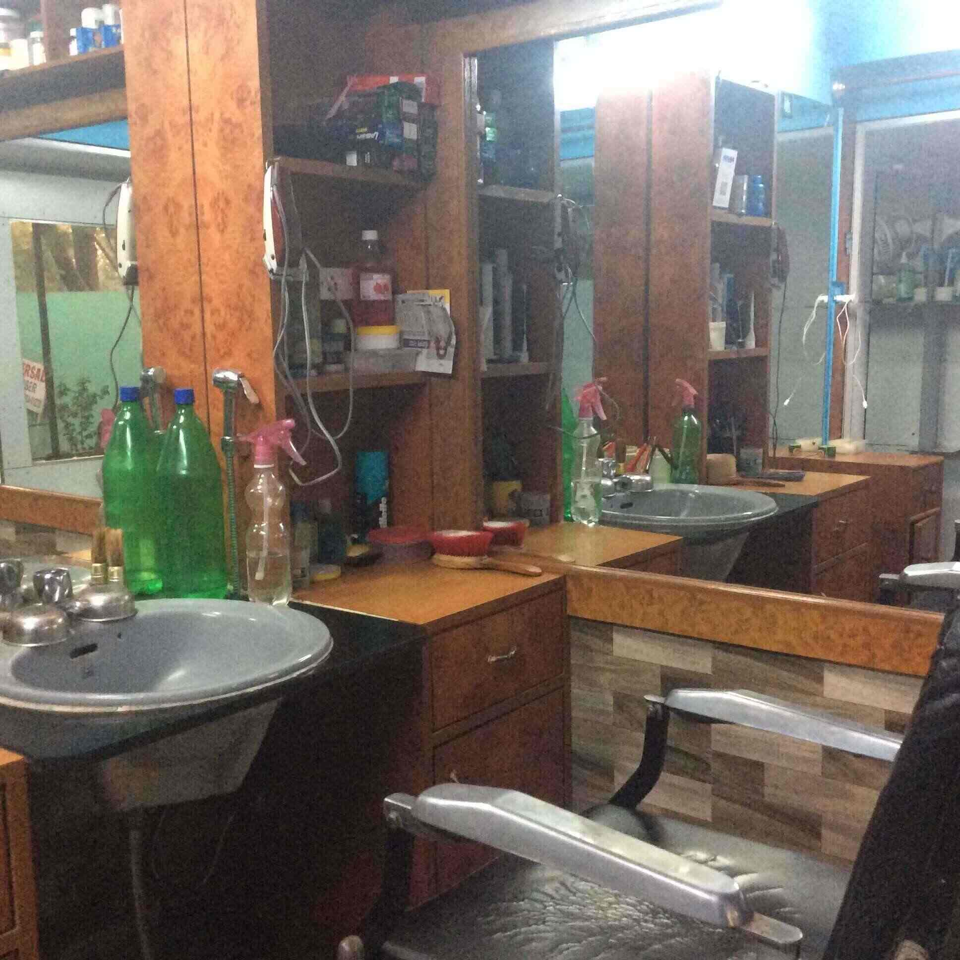 Universal Hair Dresser in Mohali Sas Nagar,Chandigarh Best Beauty