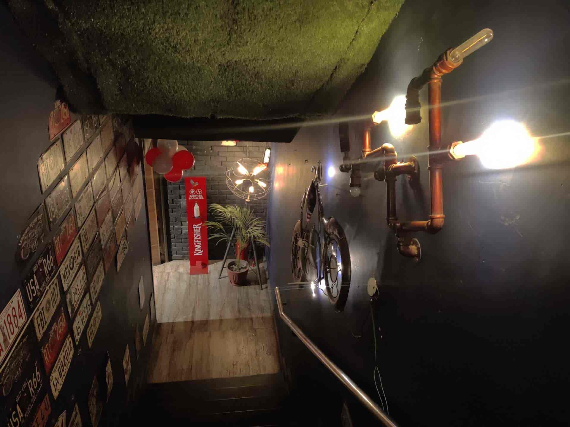 BoomBox Cafe, Chandigarh Sector 9, Chandigarh Live Sports Screening