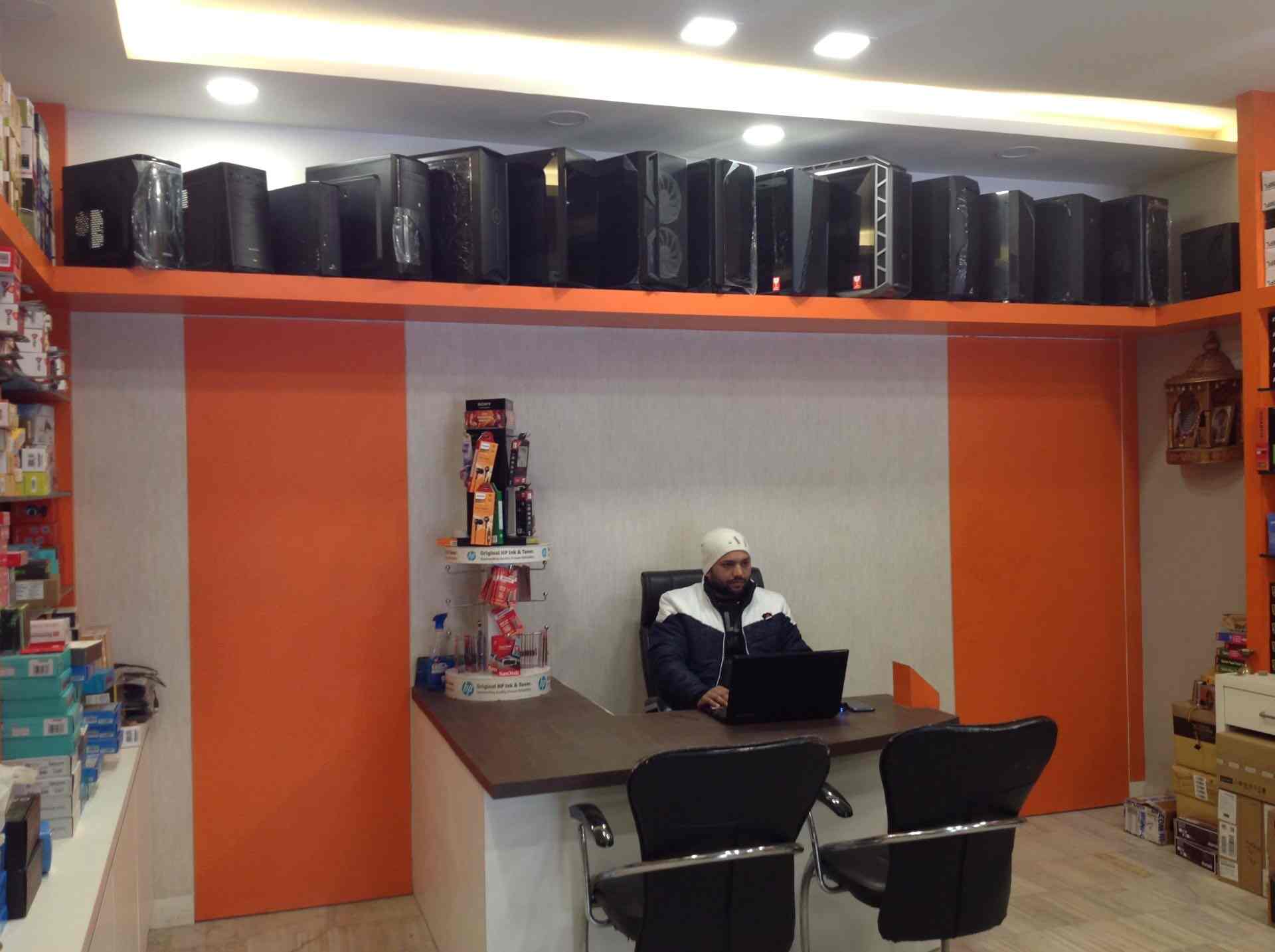 20 Computer Warehouse Photos, Chandigarh Sector 20c, Chandigarh
