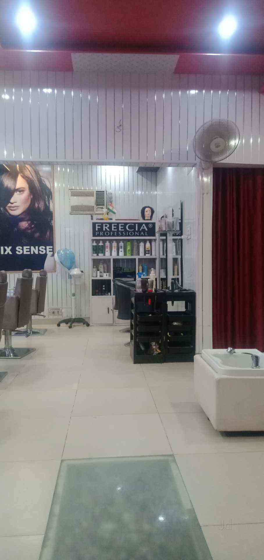 Six Sense Unisex Saloon in Zirakpur City,Chandigarh Best Salons in