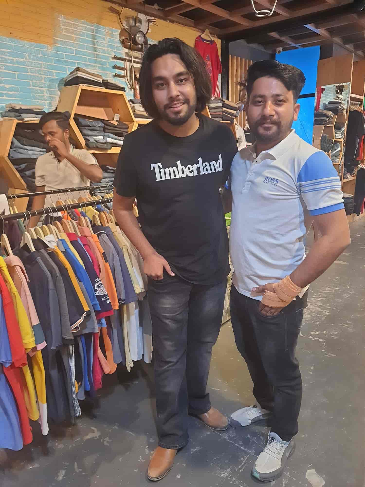 Catalogue Brand Plus Clothing Store in Chandigarh Sector 68