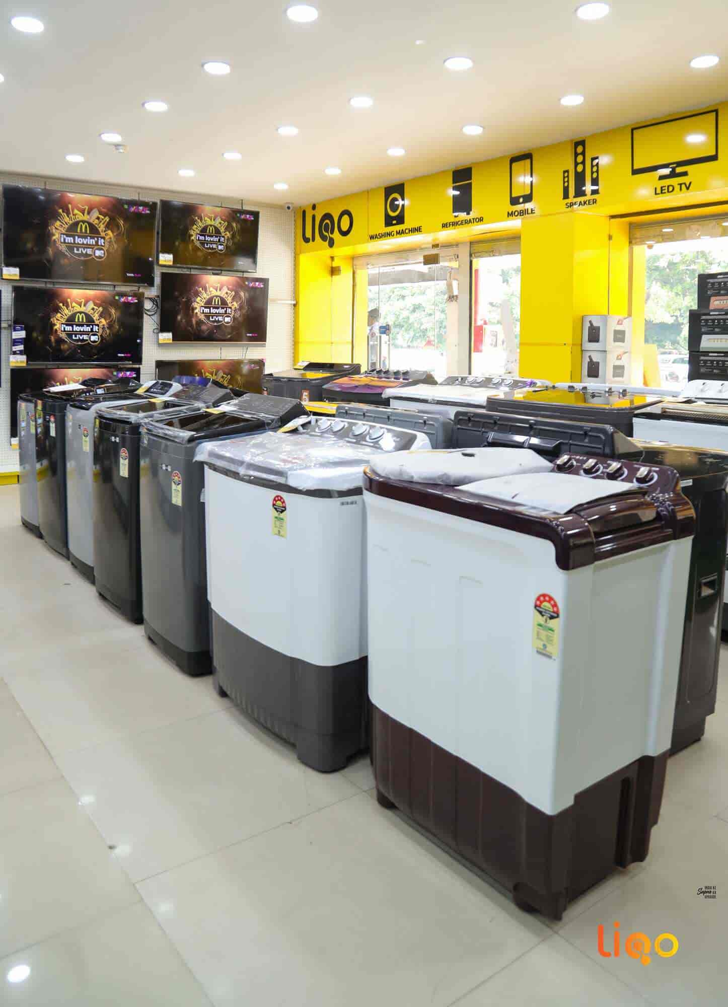 Liqo Open Box Electronic Outlet in Chandigarh Sector 35b,Chandigarh