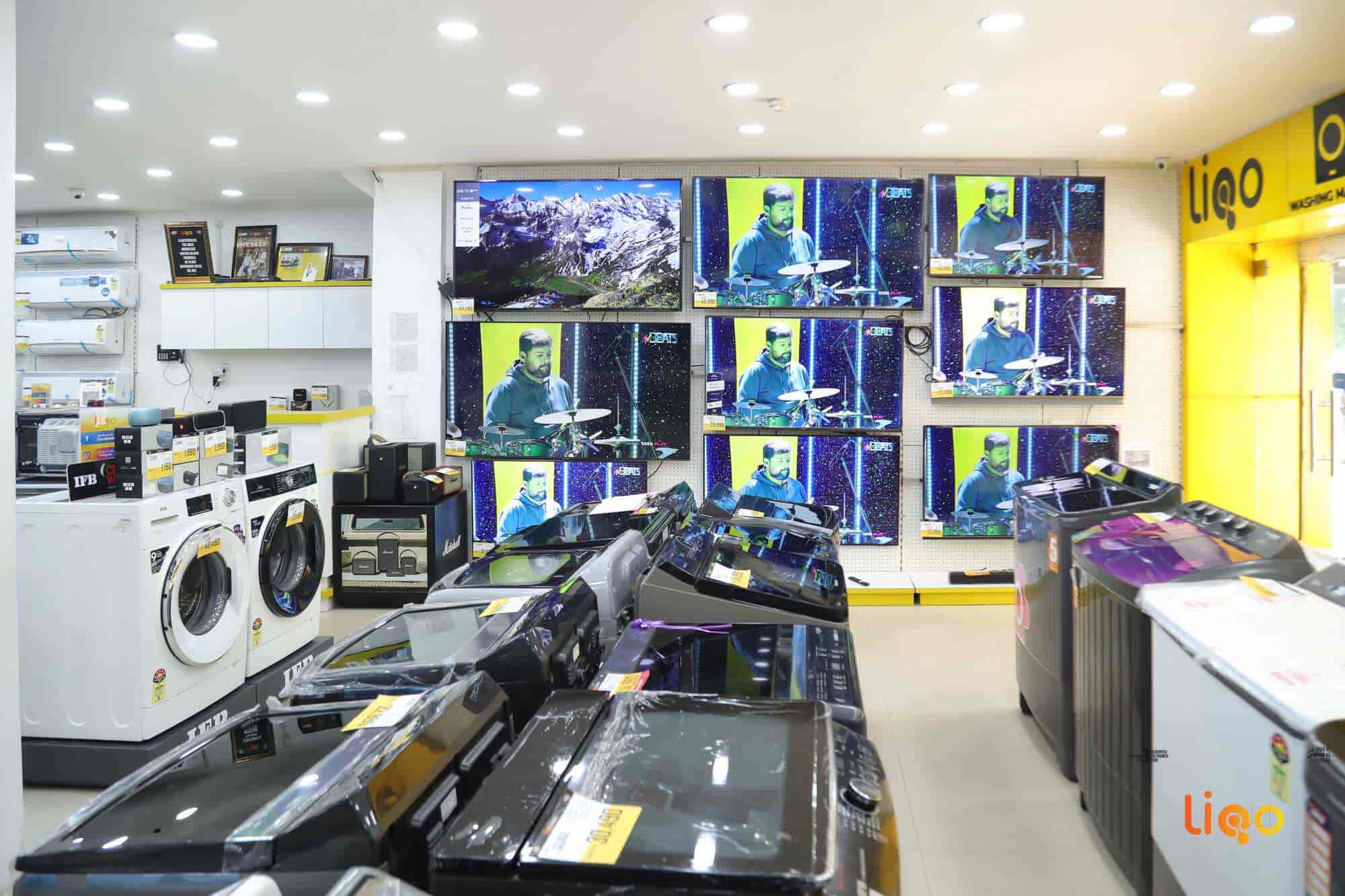 Liqo Open Box Electronic Outlet in Chandigarh Sector 35b,Chandigarh