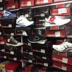 Bob shoes outlet manimajra