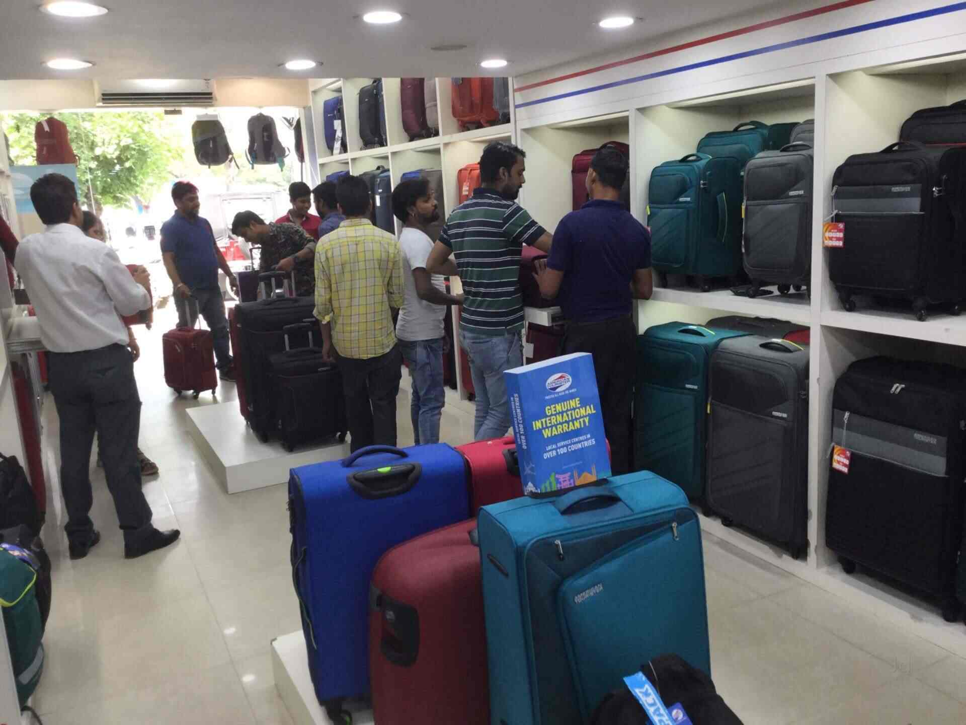 Top American Tourister Trolley Bag Manufacturers in Nashik ट्राली बैग