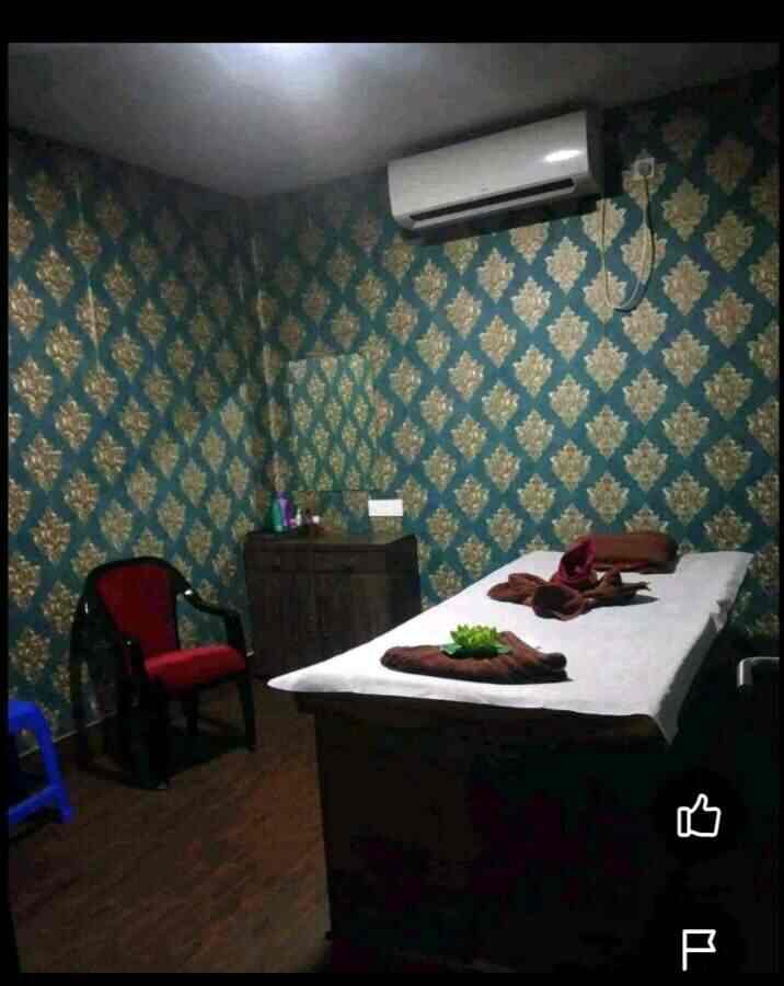 Float and Fly (spa) in Chandigarh Sector 22,Chandigarh Best Body