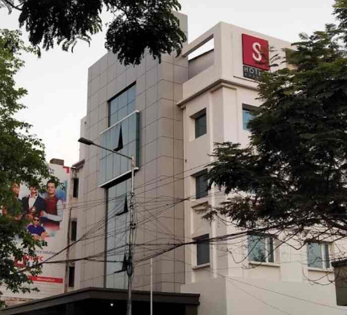 Top 3 Star Hotels in Thanikachalam RoadT Nagar Best Three Star