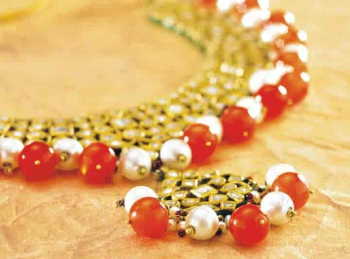 Tanishq on sale beads necklace