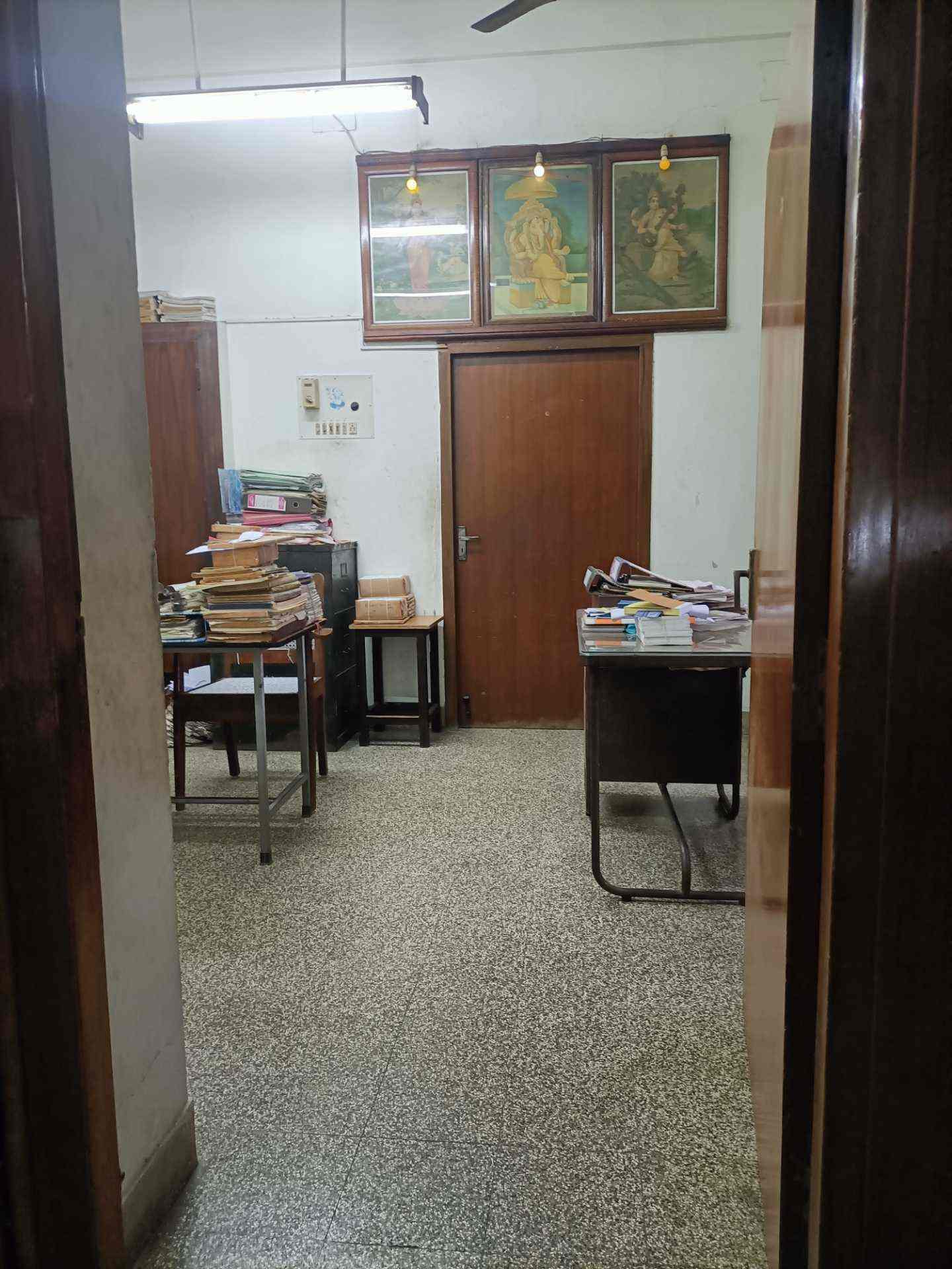 Printing Press in Koyambedu, Chennai प्रिंटिंग प्रेस, कोयम्बेदु