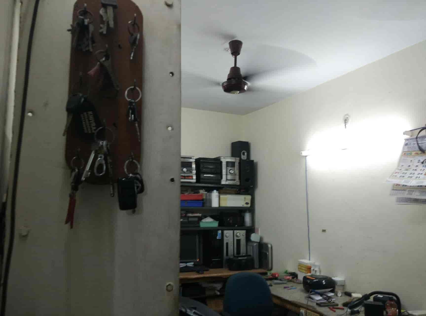 Esppee Electronics in Anna Nagar,Chennai Best Camera Repair