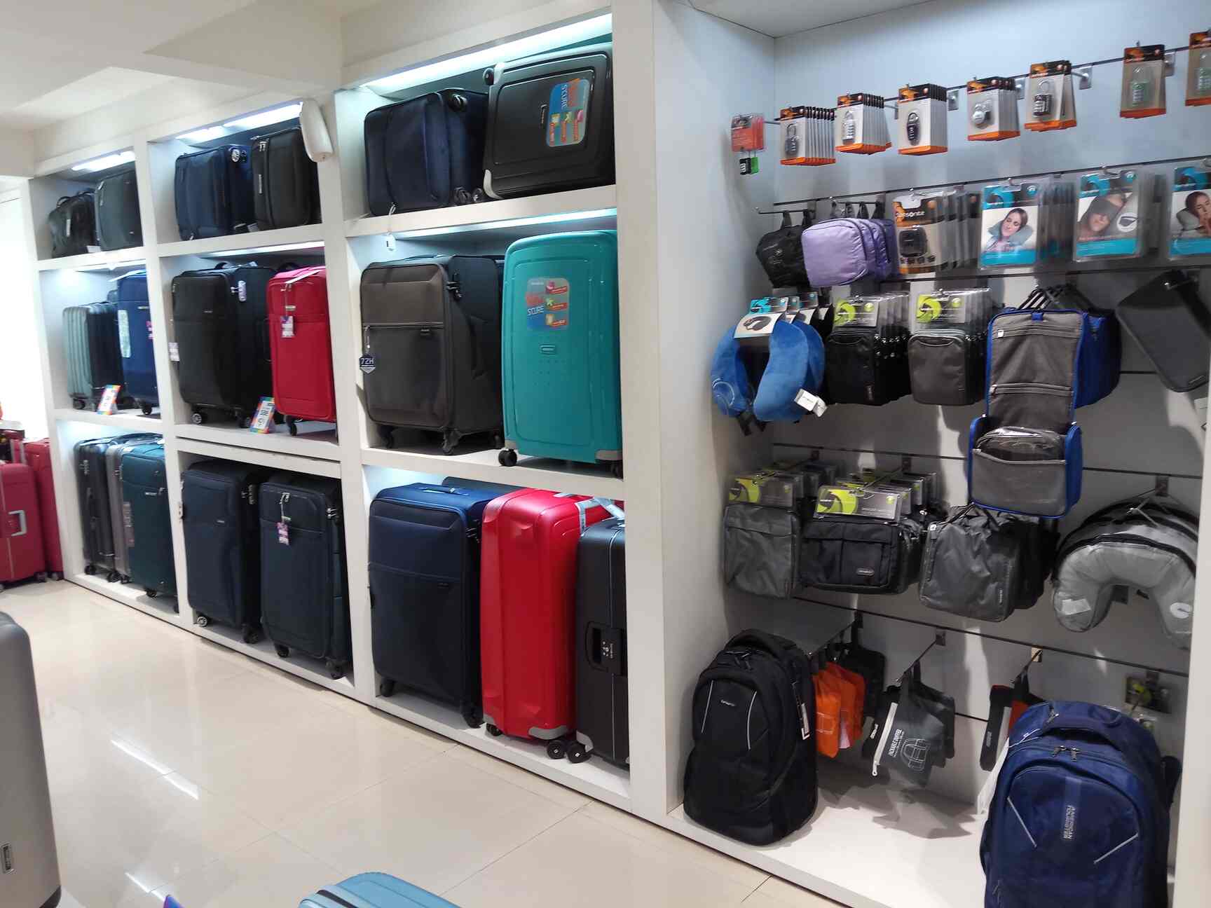 Samsonite American Tourister Adyar Bag Dealers In Chennai Justdial