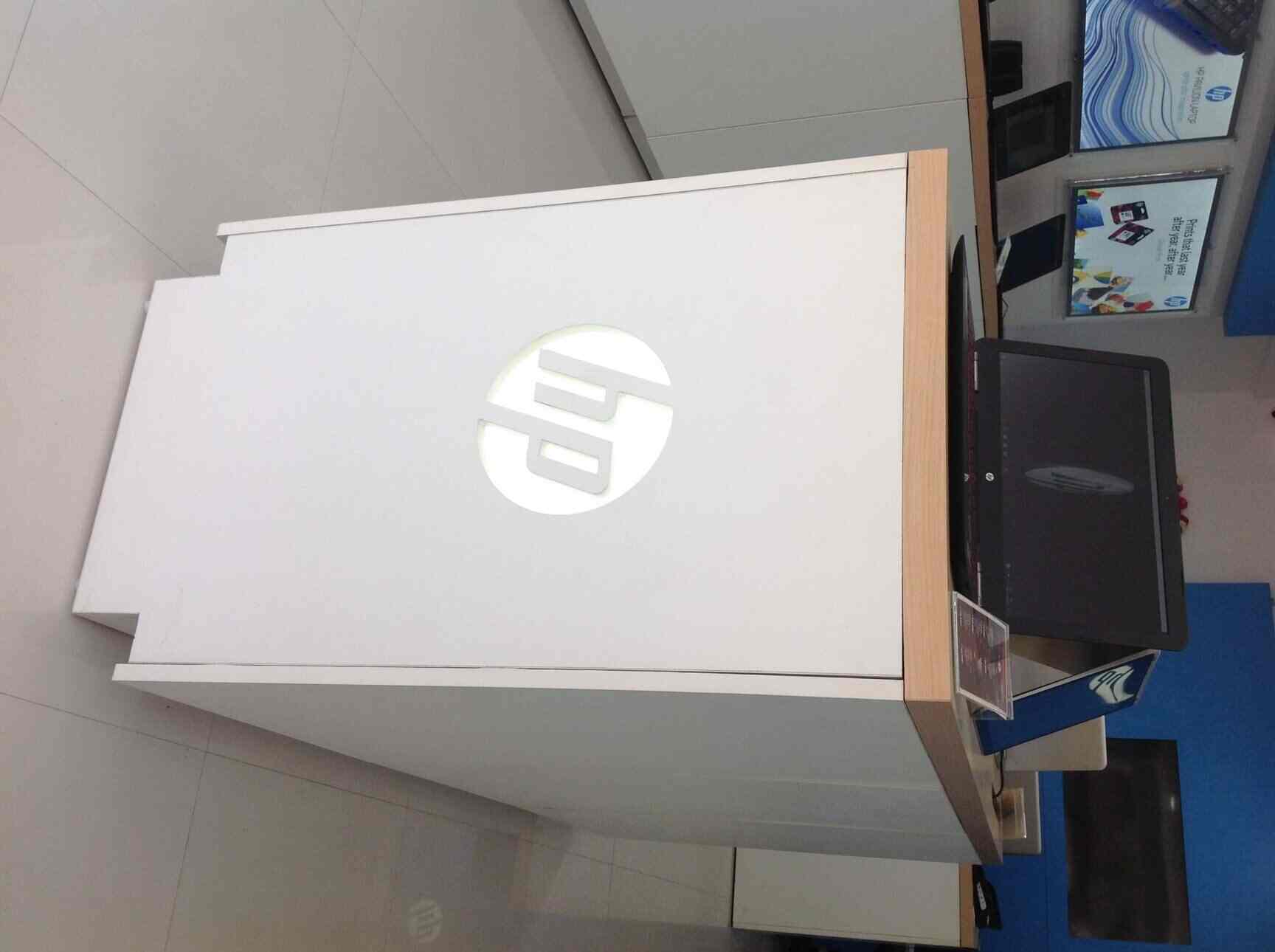 HP World in Nanganallur,Chennai Best Computer Dealers in Chennai