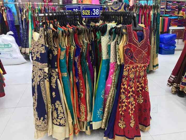Top Men Readymade Garment Retailers in Navalur Best Readymade Garment