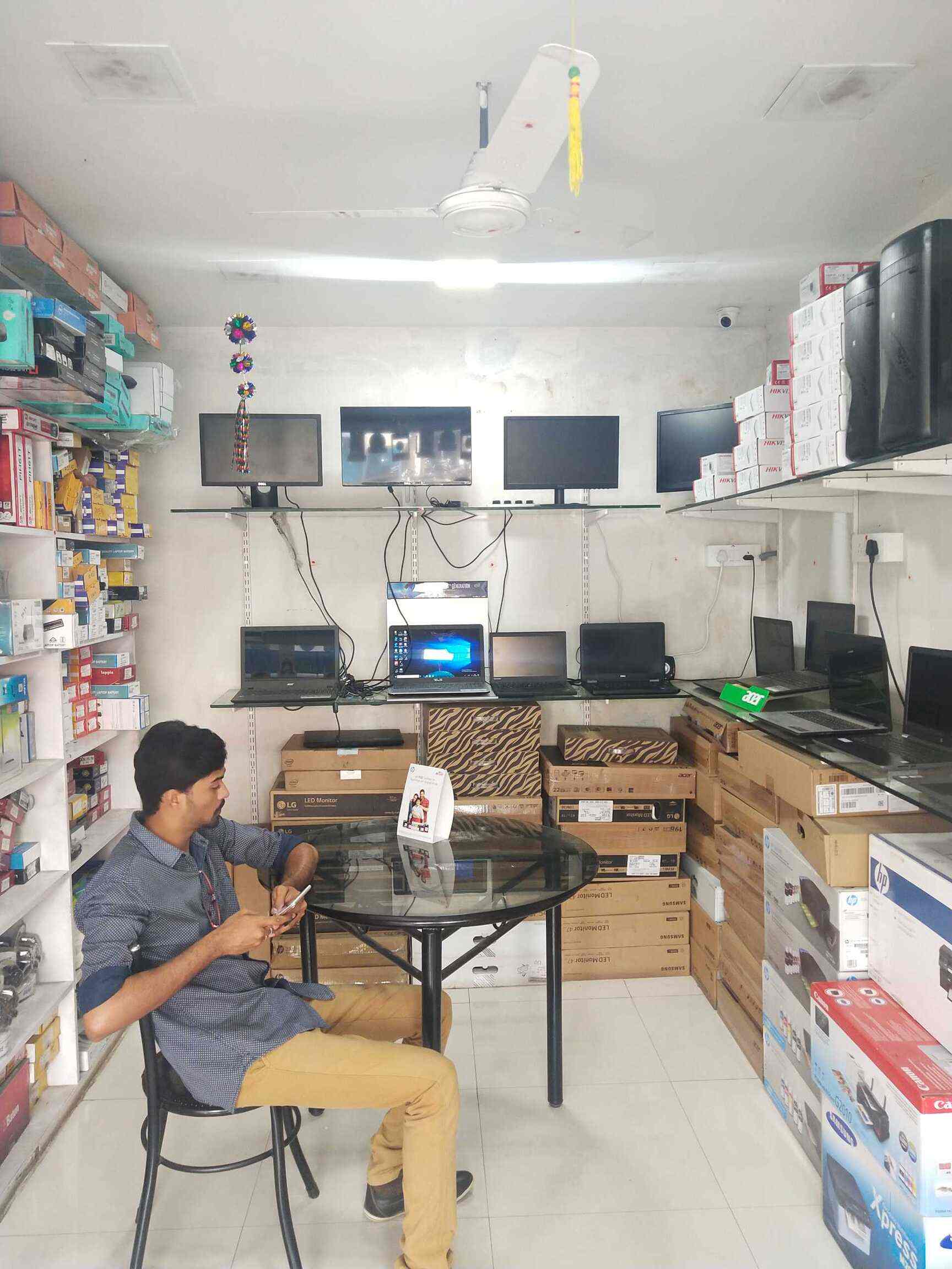 Vivin Computer Store in Pallavaram,Chennai Best Assembled Computer