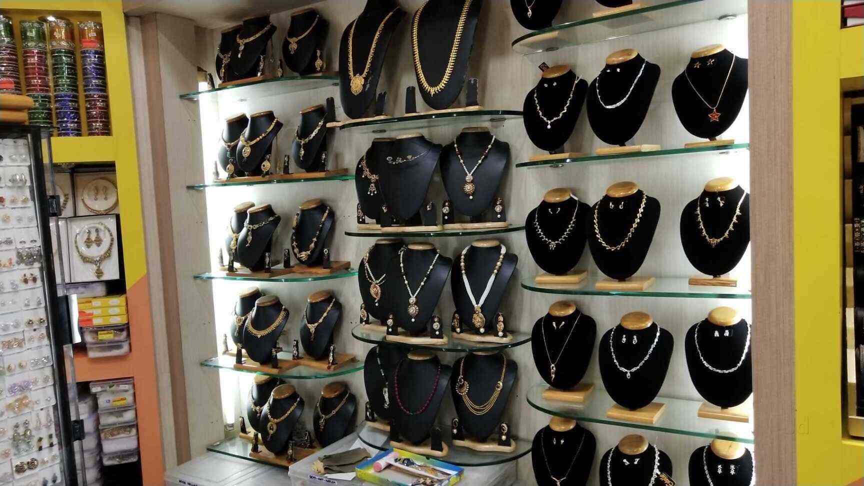 Fancy jewellery shop hot sale near me