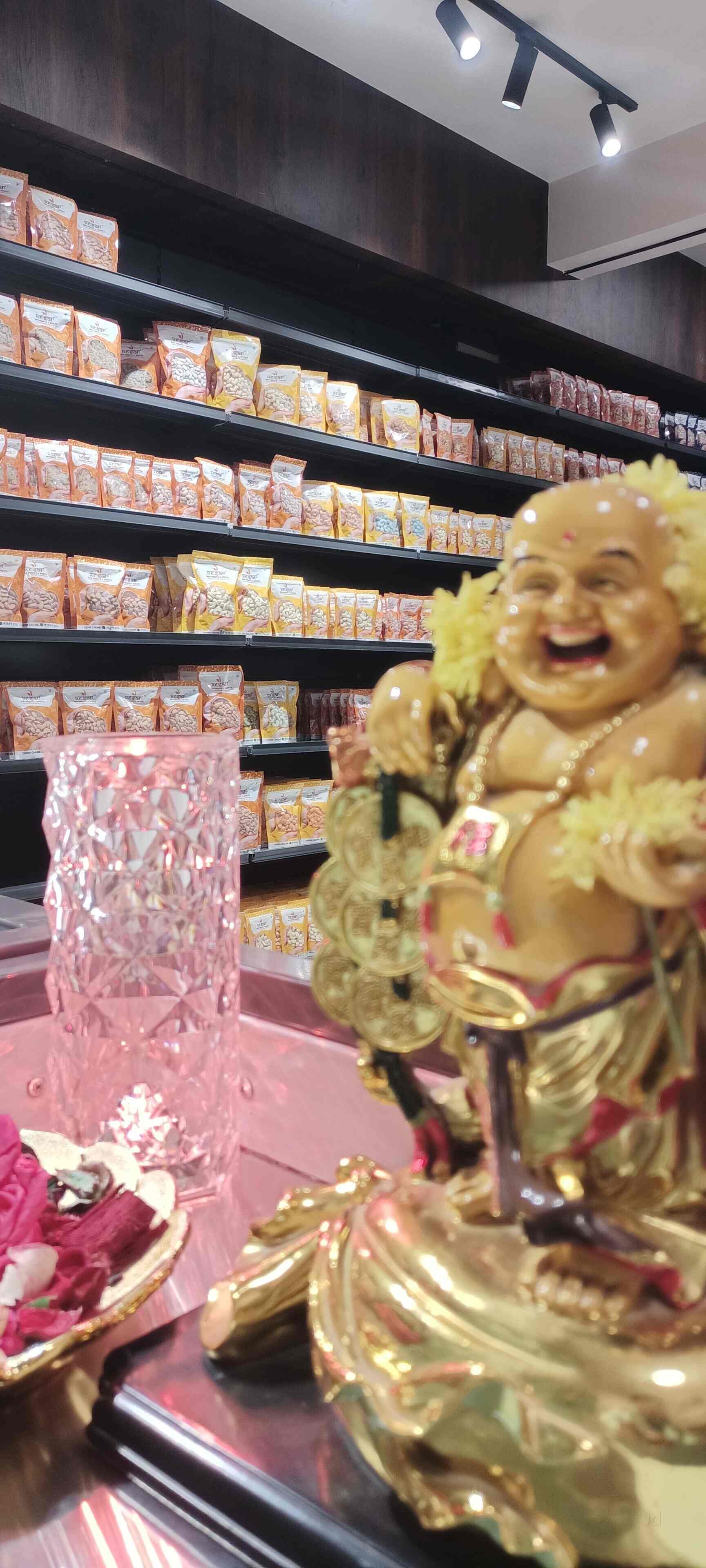 Top Nuts N Spices Dry Fruit Retailers in Elephant Gate Sowcarpet