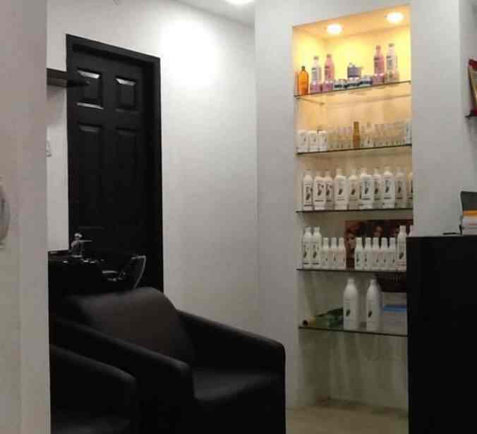 Studio Black Unisex Salon And Spa in Vadapalani,Chennai Best Beauty