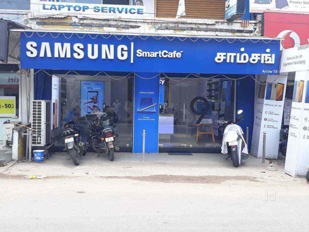 Samsung Exclusive Store Photos, Ambattur, Chennai Pictures & Images