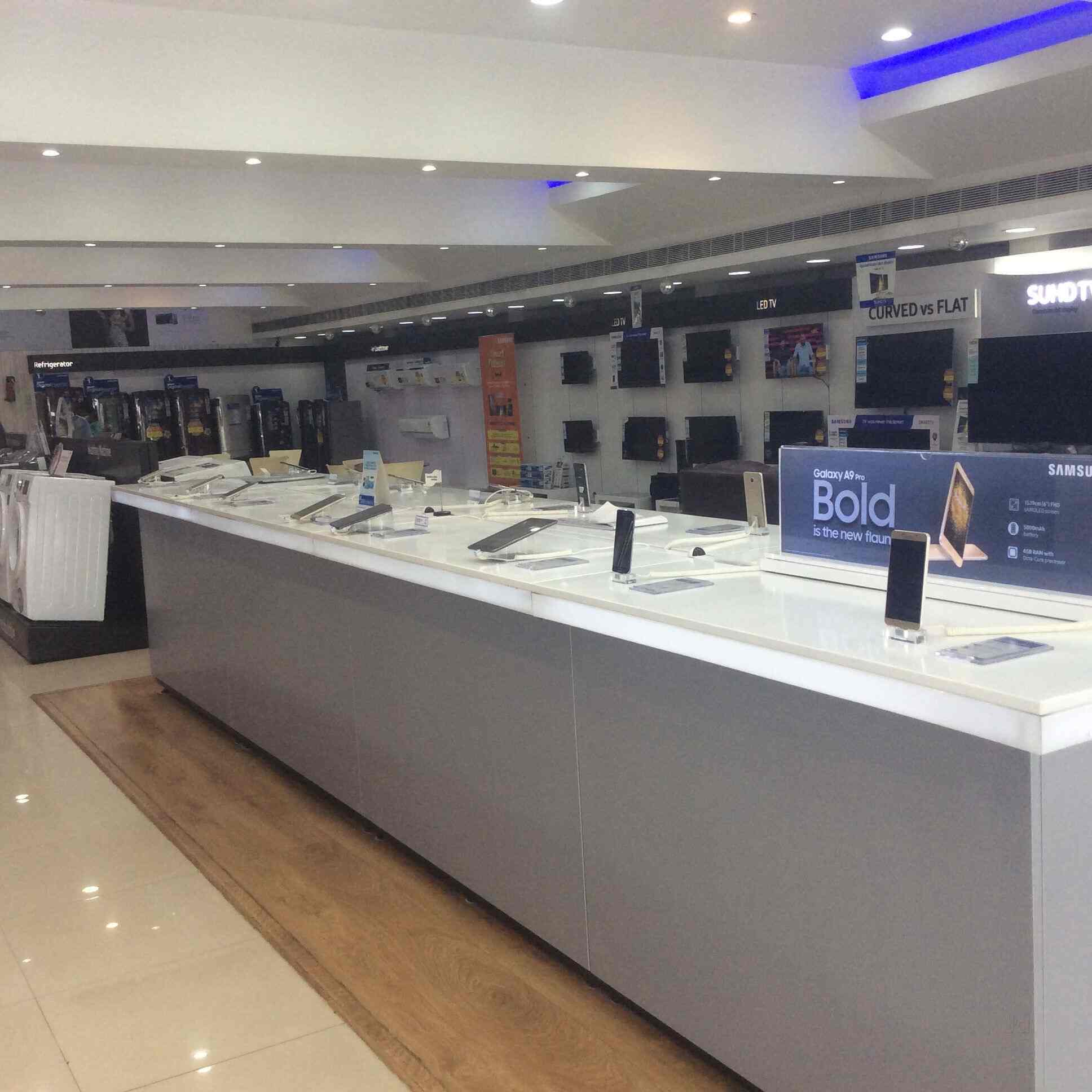 Samsung Smart Cafe, Chromepet Mobile Phone Dealers in Chennai Justdial