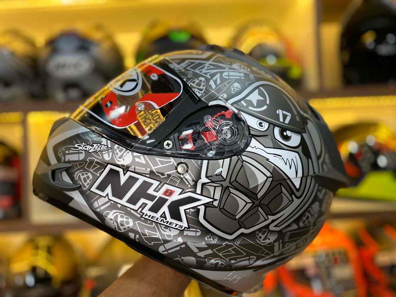 Gears The Helmet Boutique in Tharamani,Chennai Best SteelbirdHelmet