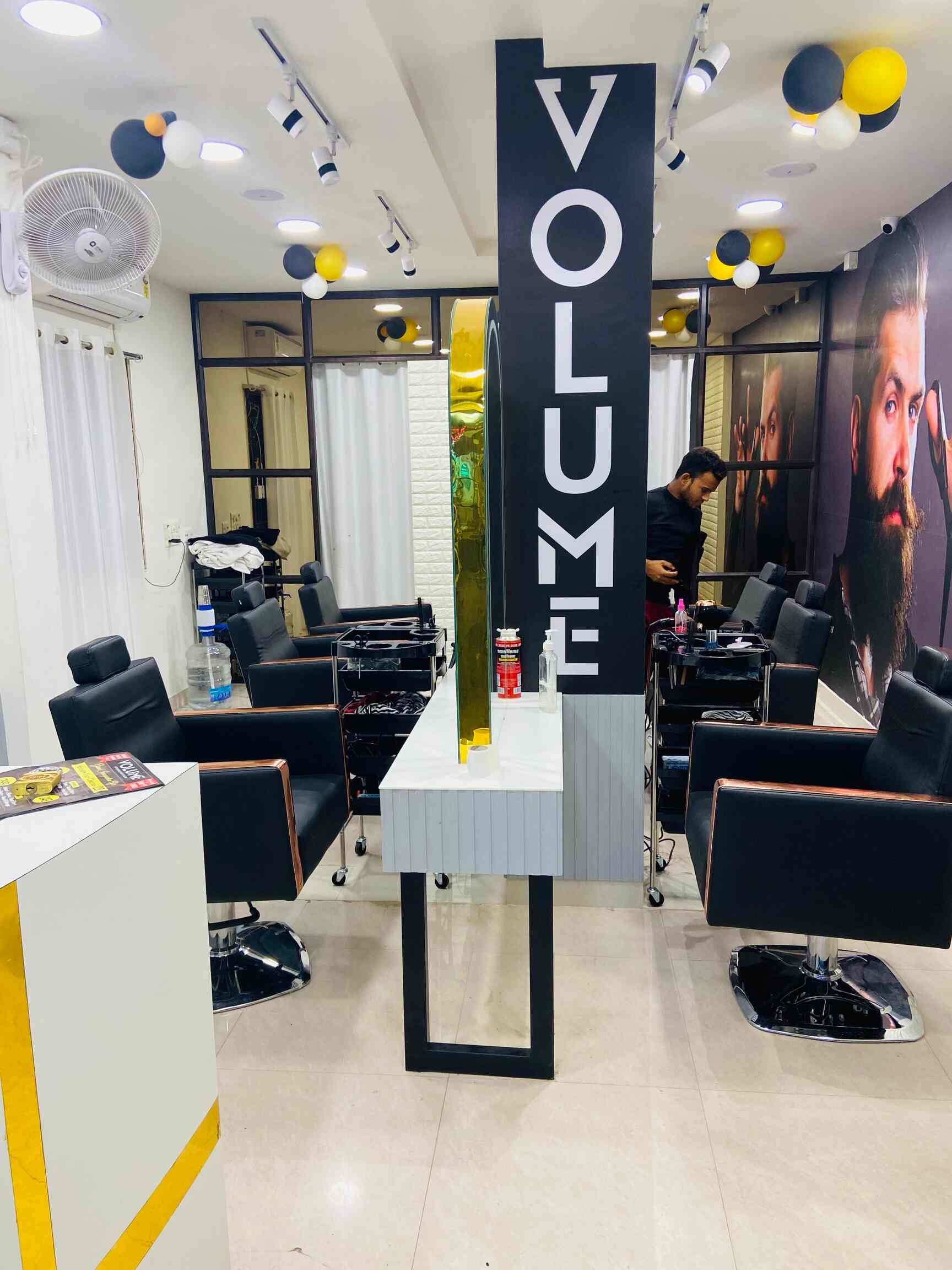 Volume Affordable Mens Salon in Puzhuthivakkam,Chennai Best Salons in