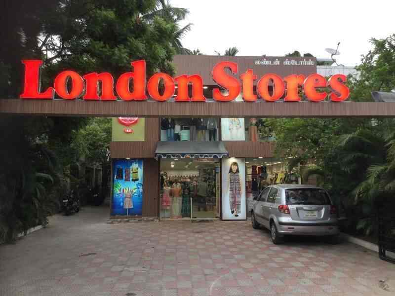 levi's store anna nagar