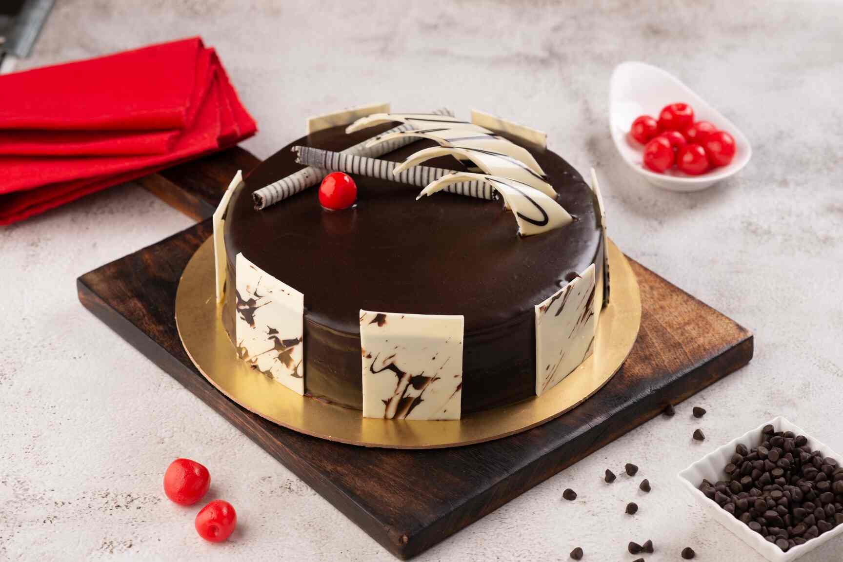 Top Ice Cream Cake Retailers near Maharani TheatreWashermanpet,Chennai