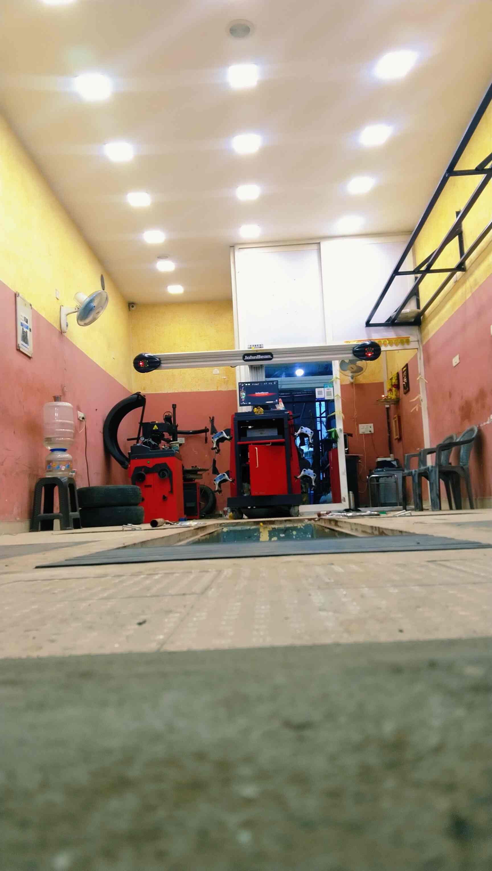 Vinayaga wheel care in Kundrathur,Chennai Best Tyre Dealers in