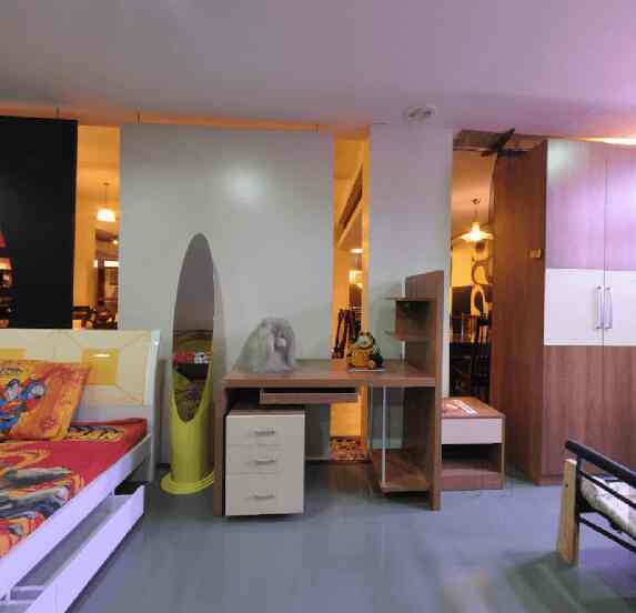 Top Furniture Importers in Mukta GardensChetpet, Chennai फर्नीचर