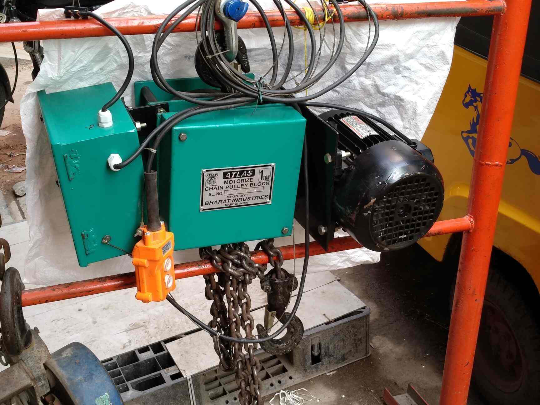 Top Lifting Equipment Dealers in Salem लिफ्टिंग इक्विपमेंट डीलर्स