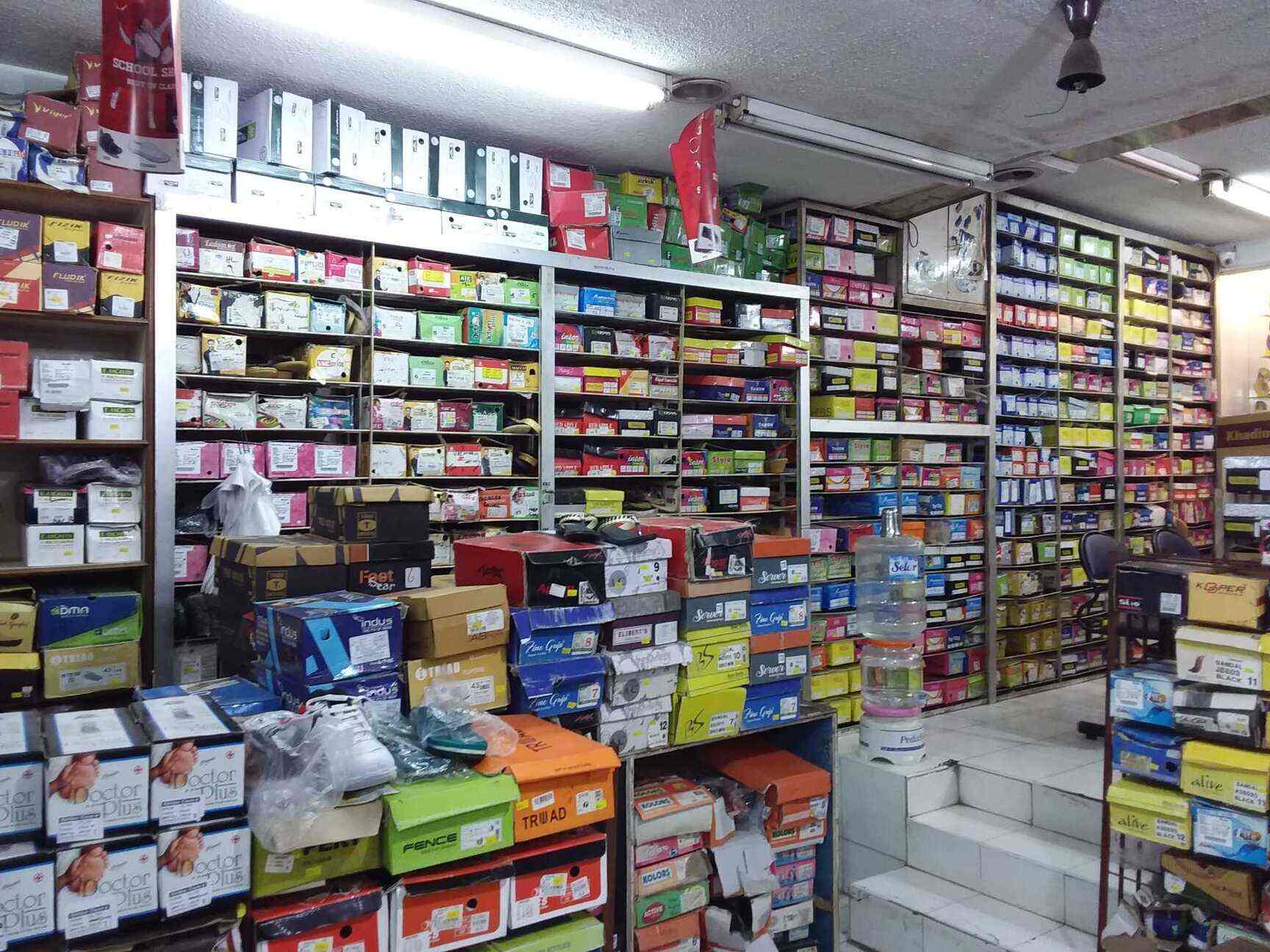 Walker Footwear in Pallavaram,Chennai Best Safety Shoe Dealers in