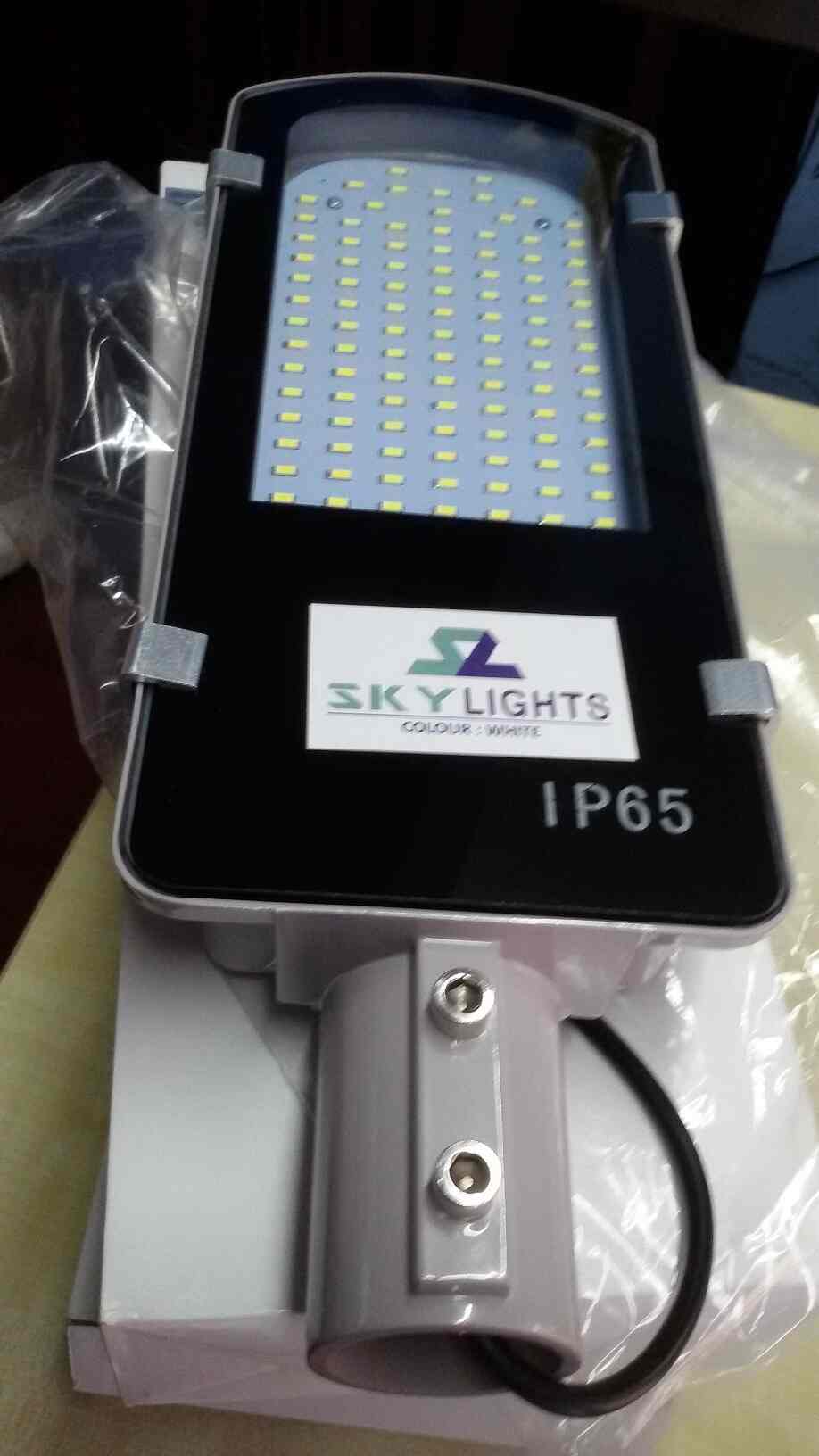 Avm Bright Solution in Korattur,Chennai Best Emergency Light Dealers