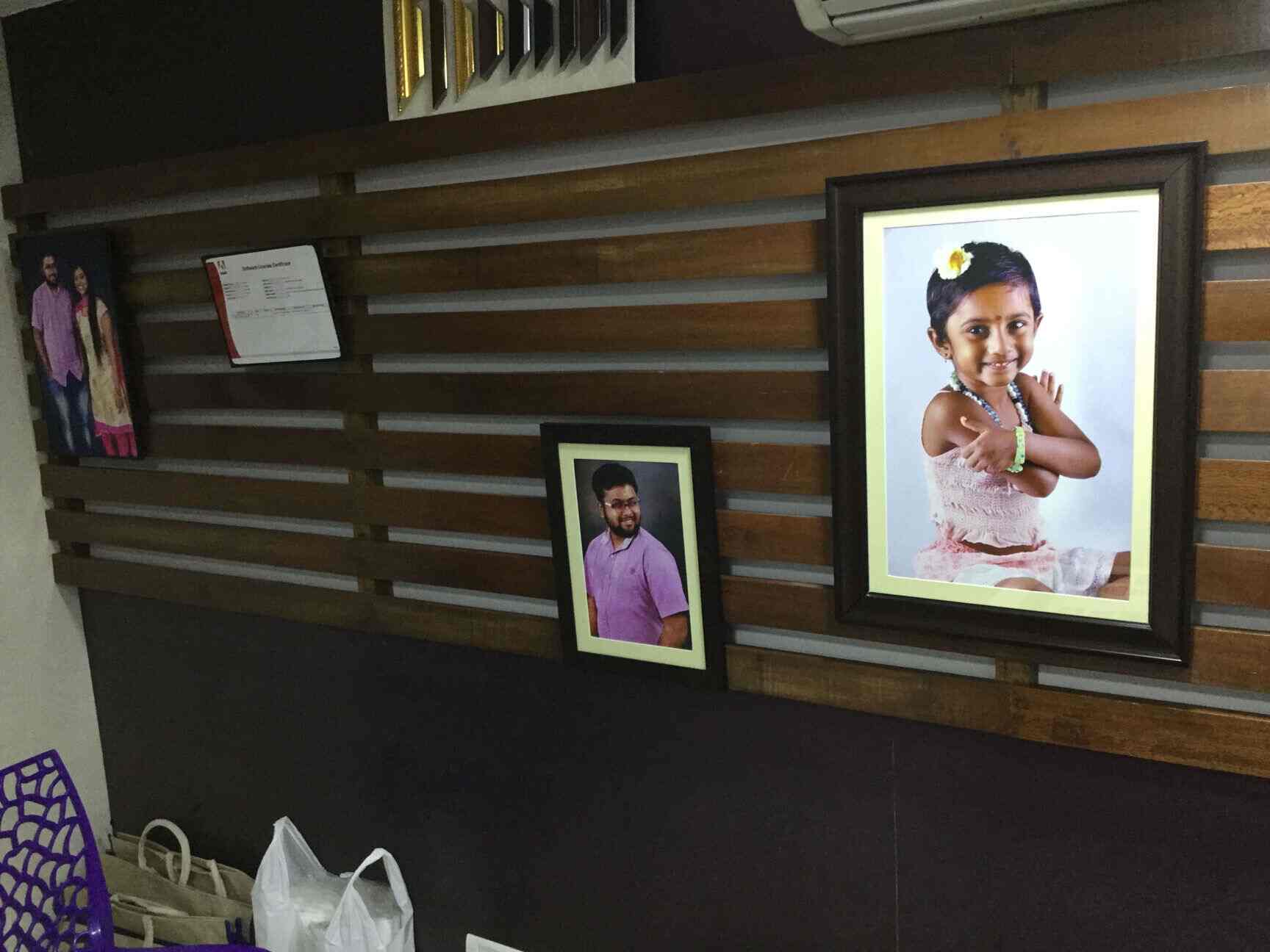 Deepam Colour Lab in Vadapalani,Chennai Best Press Printed Photo Book