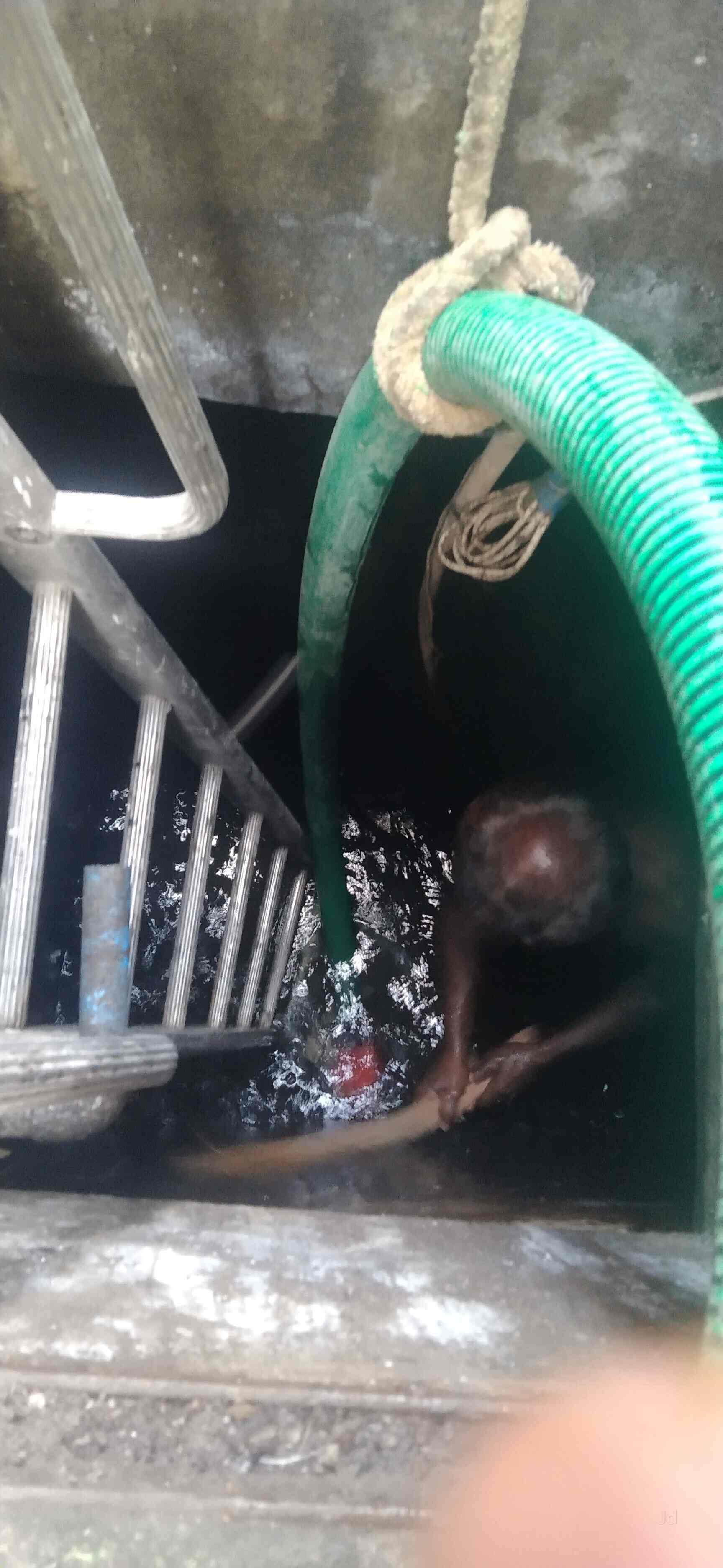 Top Sewage Cleaning Services in PH RoadLakshmipuram Best Gutter