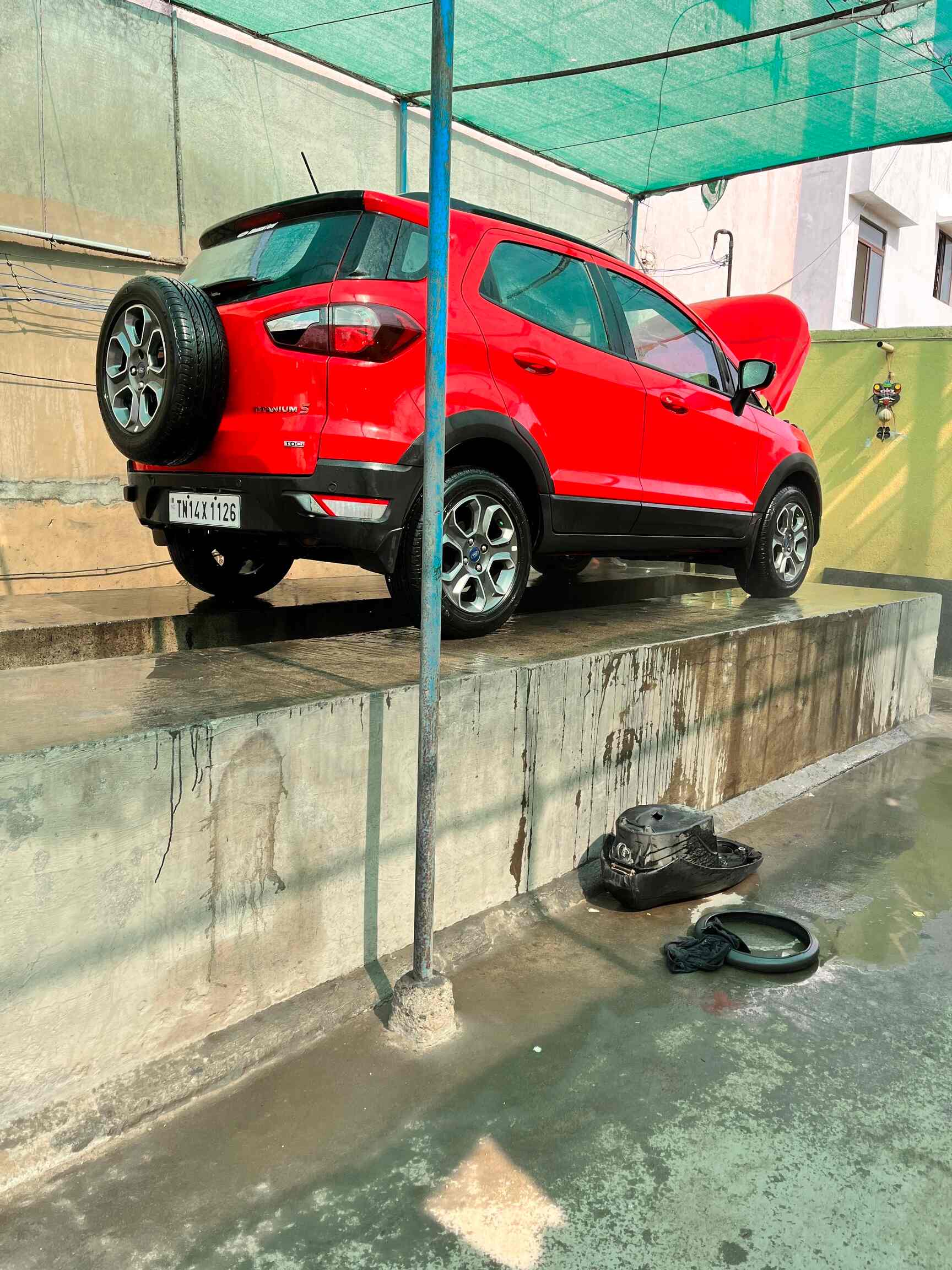 Vijay Water Wash in Medavakkam,Chennai Best Car Washing Services in