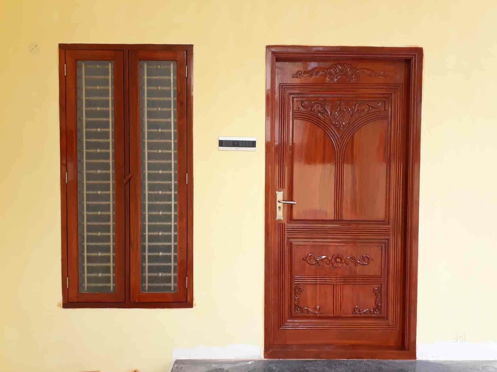 14++ Wood door polish service