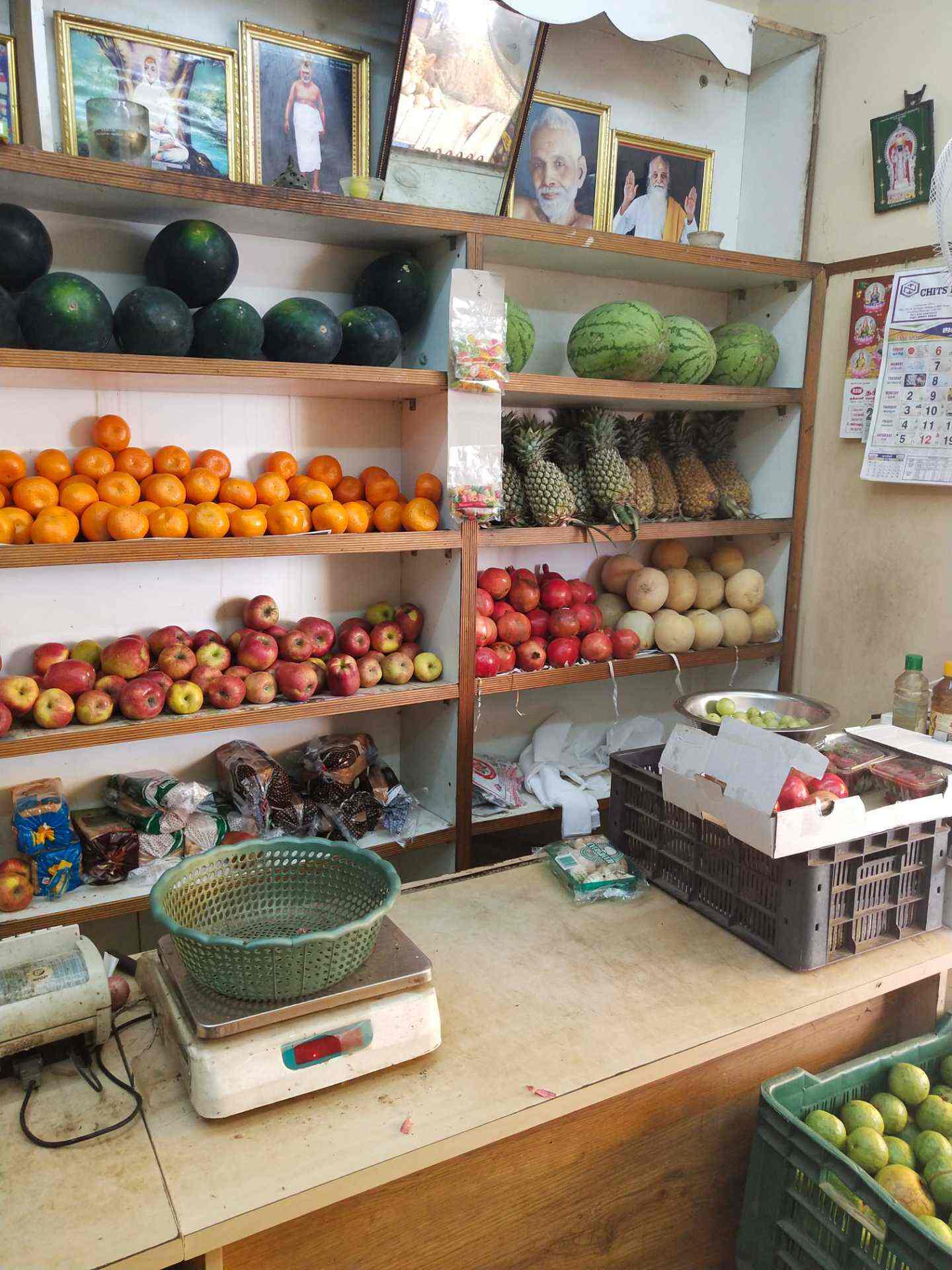 Sri Sakthi Vegetables And Fruits in Velacheri,Chennai Best Vegetable