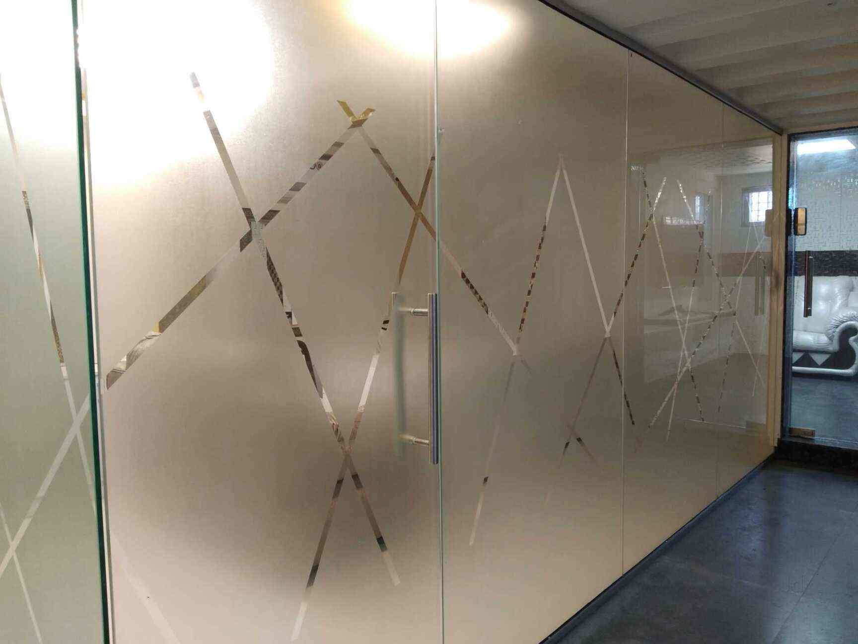 Top Glass Film Dealers in Okkiyam Thoraipakkam, Chennai गिलास फिल्म