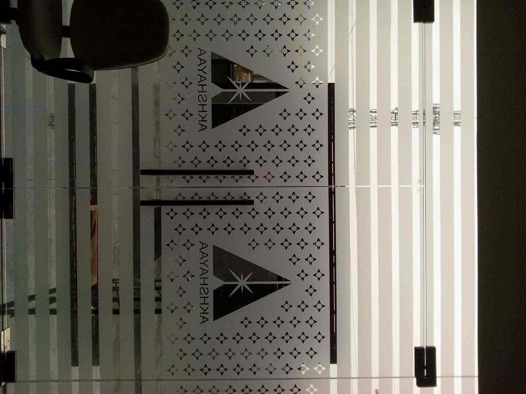 Top Glass Film Dealers in Okkiyam Thoraipakkam, Chennai गिलास फिल्म