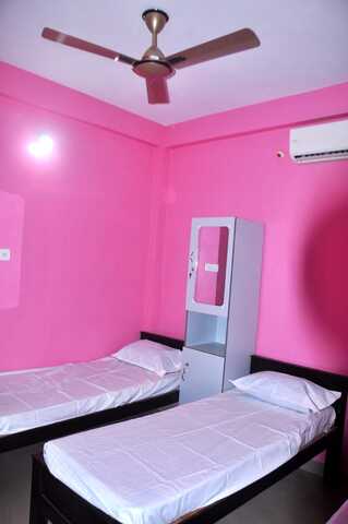 Oasis 2 best sale ladies pg karapakkam