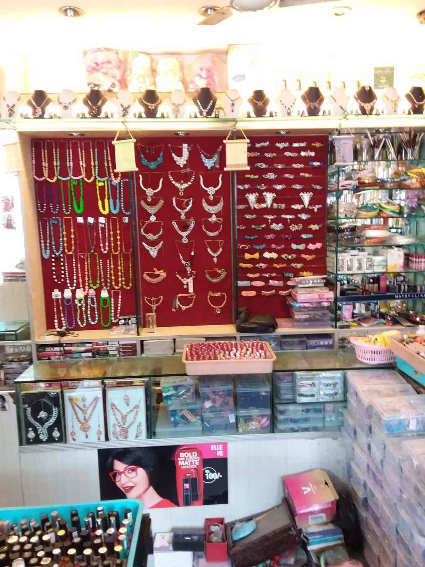 Medavakkam jewellery shop shop